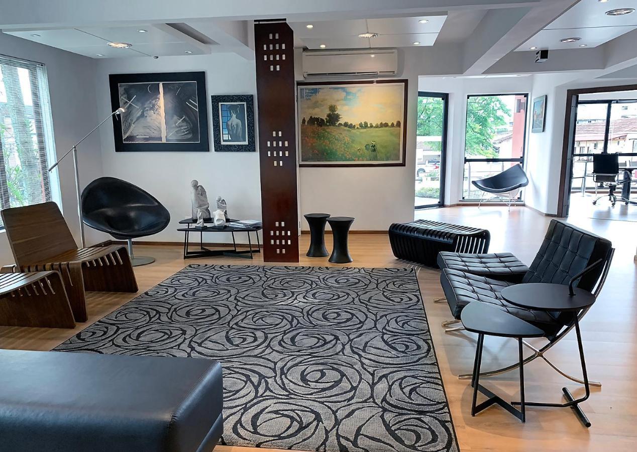 Hotel Germania 约恩维利 外观 照片